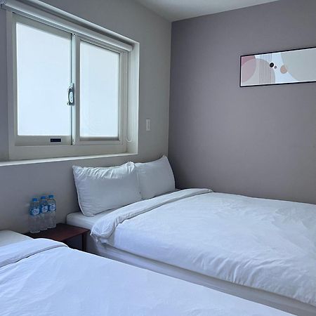 微趣 Wechill Hotel Tainan Buitenkant foto