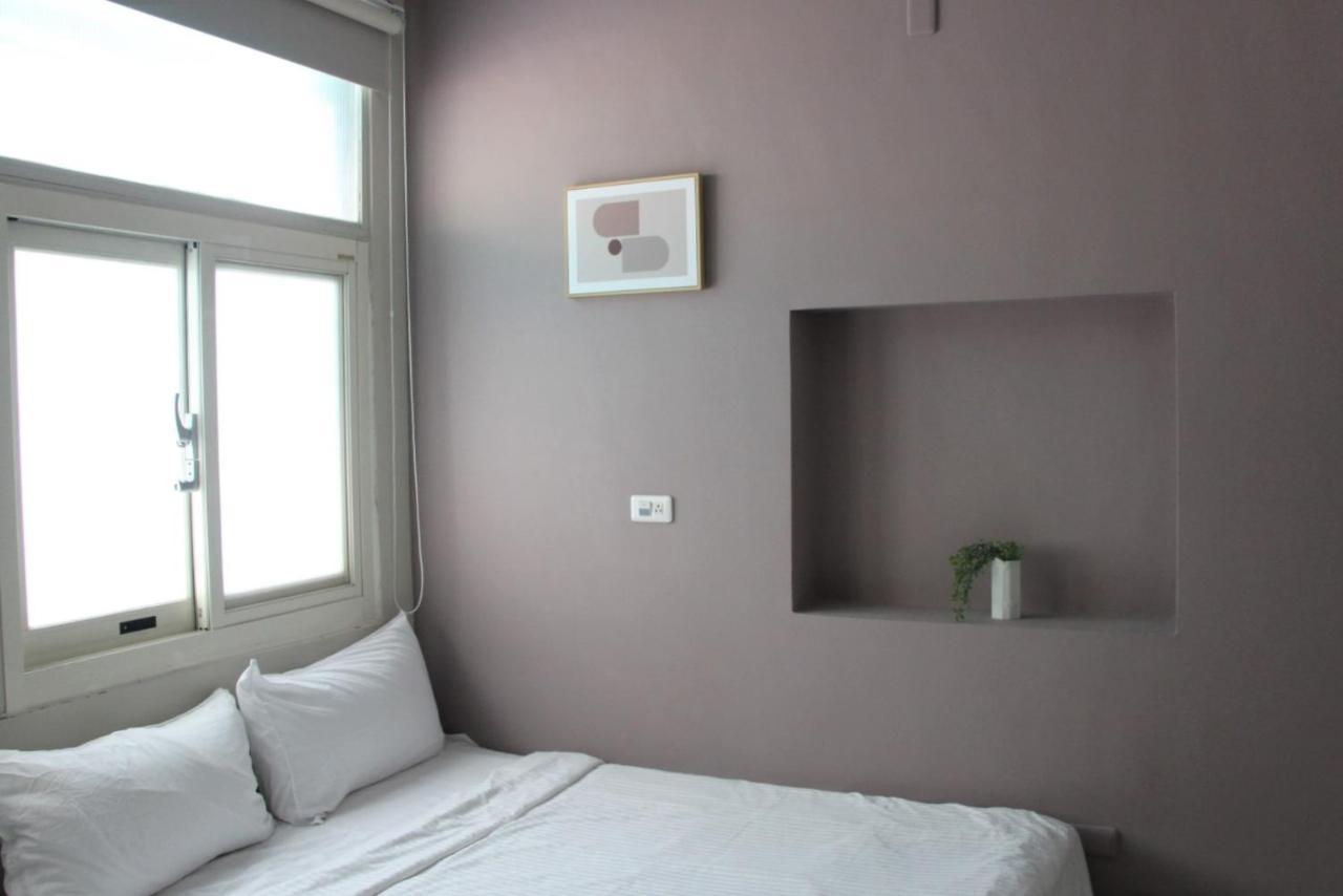 微趣 Wechill Hotel Tainan Buitenkant foto