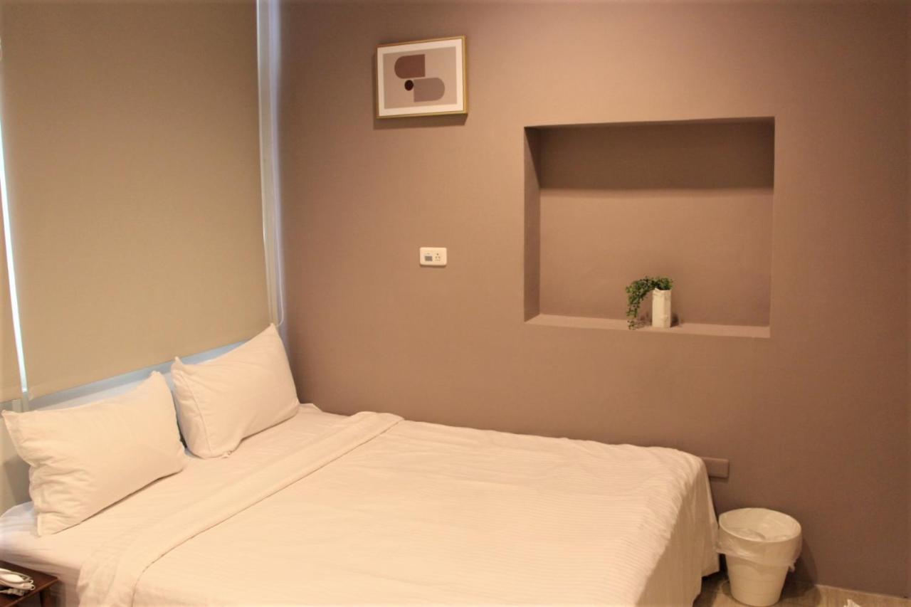 微趣 Wechill Hotel Tainan Buitenkant foto