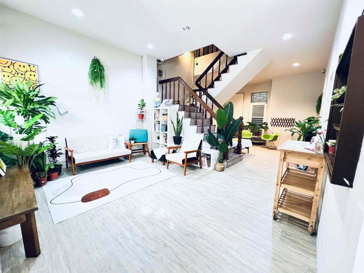 微趣 Wechill Hotel Tainan Buitenkant foto