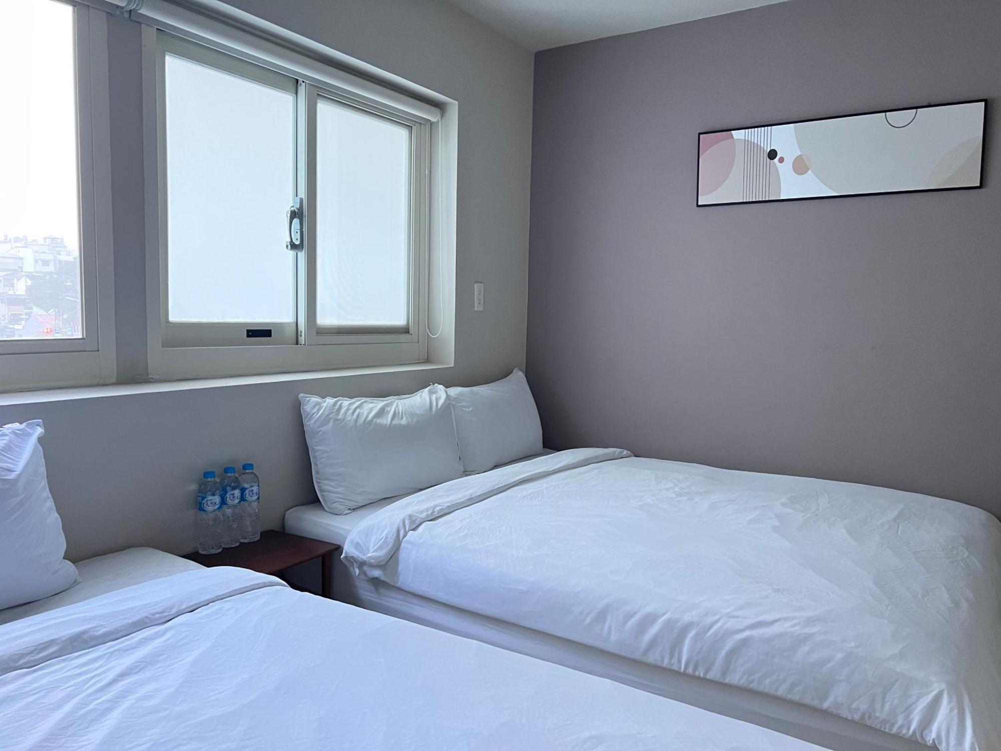 微趣 Wechill Hotel Tainan Buitenkant foto