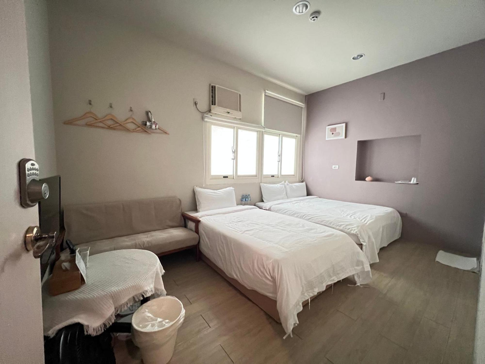 微趣 Wechill Hotel Tainan Buitenkant foto