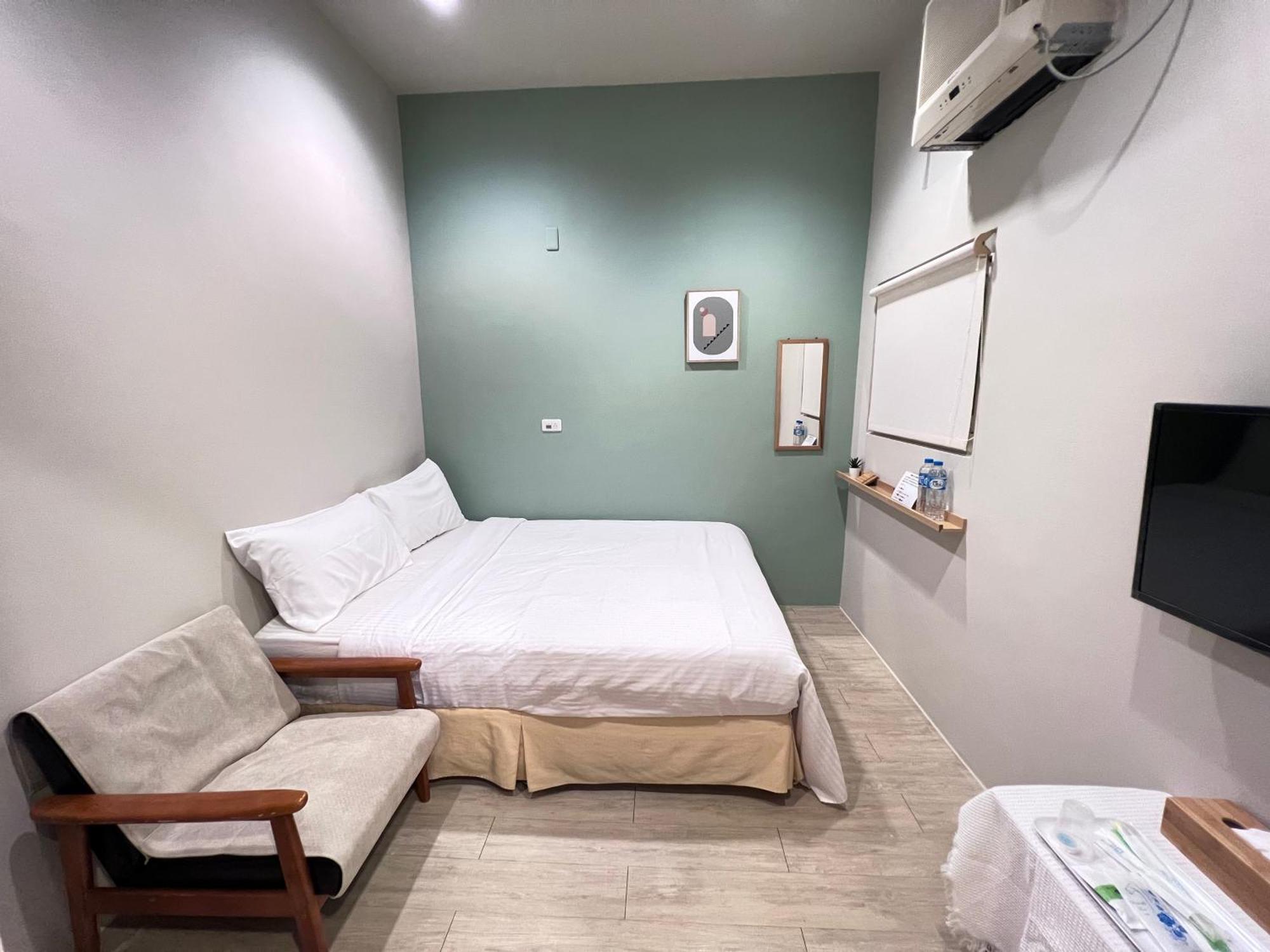 微趣 Wechill Hotel Tainan Buitenkant foto