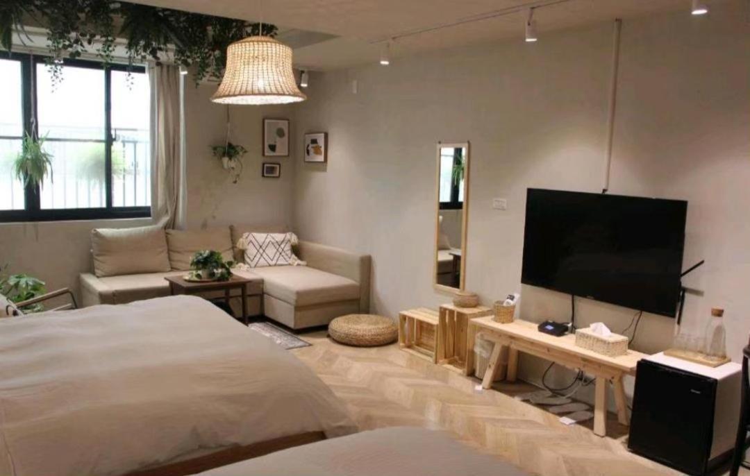 微趣 Wechill Hotel Tainan Kamer foto
